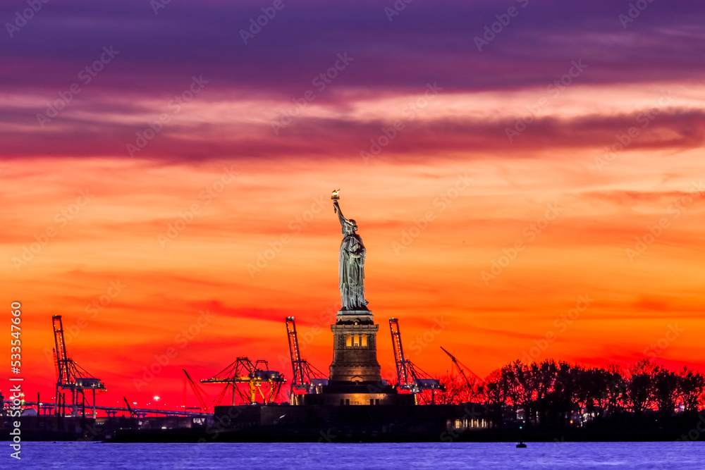 The statue of liberty and Manhattan, New York City