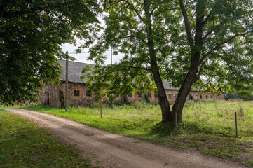 Sticker - old barn