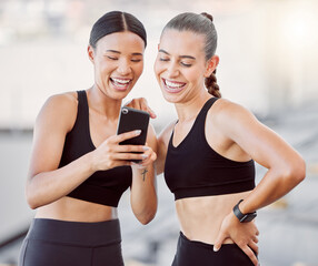 Canvas Print - Relax, sports women and friends on smartphone social media app for break at fitness training. Interracial girl friendship fun, leisure and internet entertainment for workout rest together.