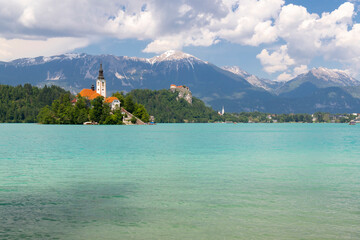 Canvas Print - Lake Bled with mountains in Slovenia