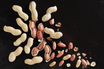 Wall Mural - Fresh raw peanuts