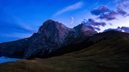 Ten minutes to the moon, gran sasso