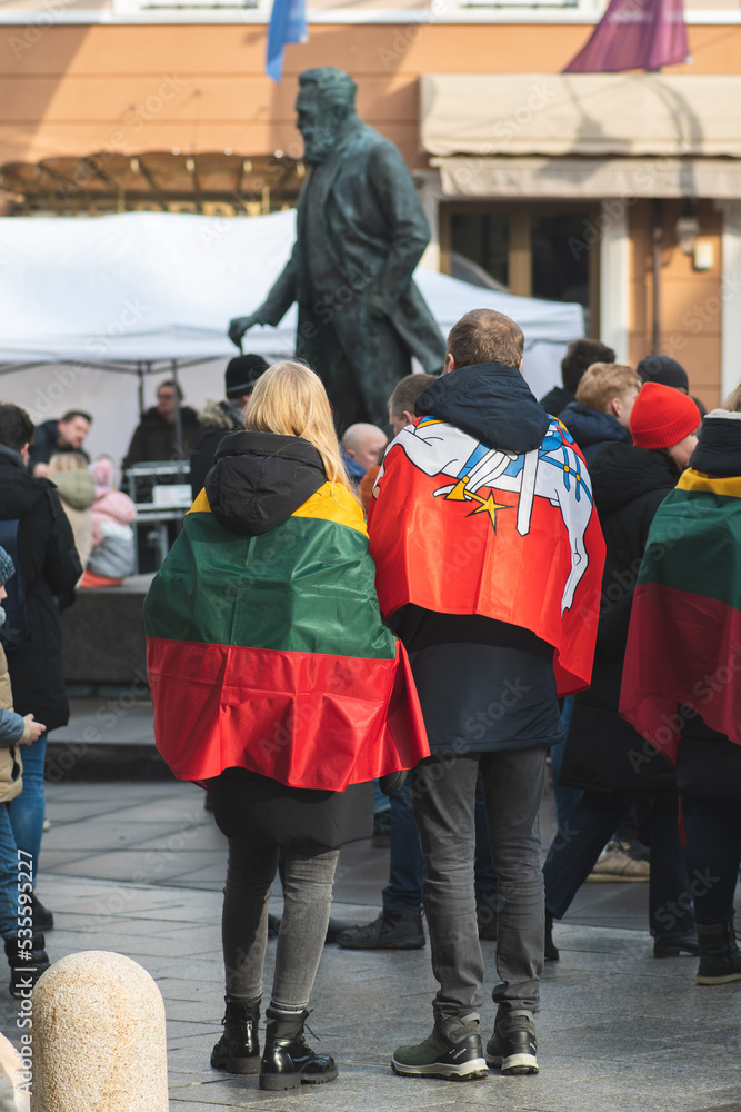 Foto de Stock Monument of Jonas Basanavičius, activist and proponent of ...