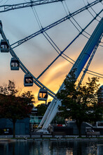Sunset Grand Roue Montreal