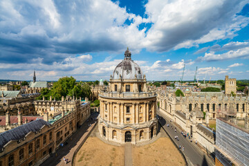 Wall Mural - Skyline panorama of Oxford city in England