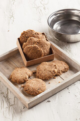 honey and molasses biscuits for dogs