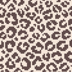 Wall Mural - Leopard jacquard knitted seamless pattern. Animal spots on the skin. Textured background for knitwear design or print. Vector illustration.