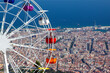 Barcelona Tibidabo widok na miasto diabelski młyn wesołe miasteczko i Tibidabo wheel
