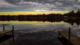 Fototapeta Przestrzenne - sunset over the lake