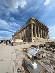 Poster - Vertical shot of the Parthenon temple on the Athenian Acropolis, Greece, in daylight