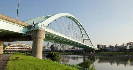 Canvas Print - Macarthur Bridge in Taipei city skyline