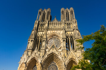 Wall Mural - Landscape view of ornate Our Lady of Reims Cathedral - Notre Dame de Reims Cathedral, France