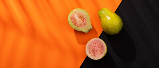 Canvas Print - Psidium guajava - Organic ripe fresh guava