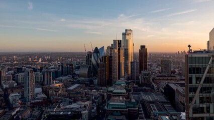 Wall Mural - Day to night time lapse view of the City of London, England, with the modern office skyscrapers and Tower Bridge in the background
