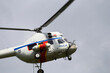 Helikopter polskiej policji w trakcie akcji poszukiwawczej i ratunkowej