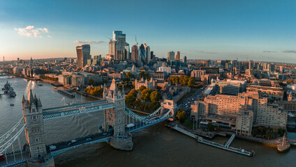 Fototapete - Aerial view of the London Tower Bridge at sunset. Sunset with beautiful clouds over London - the capital of Britain.
