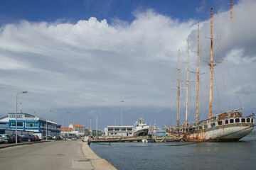 Zona portuaria de Aveiro, Gafanha da Nazaré,  municipio de Ilhavo, vista parcial, Aveiro portugal. 20 de outubro de 2022.