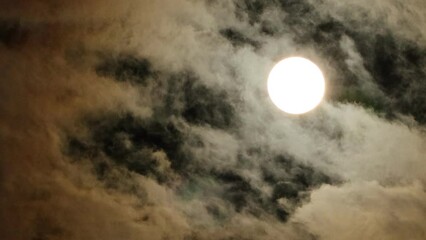 Wall Mural - Fullmoon light and cloud move