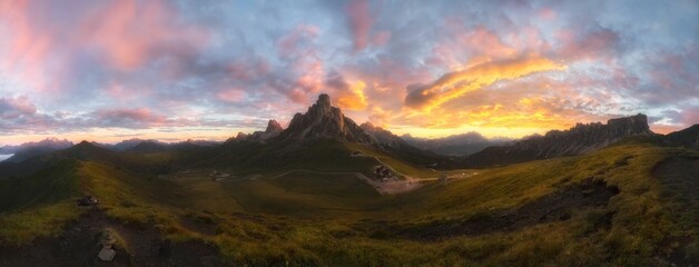 Sticker - Beautiful landscape of a mountain range on the sunset