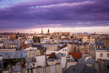 Wall Mural - Eiffel Tower and Invalides in Paris Skyline at dramatic evening, France