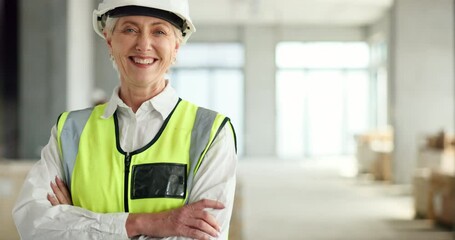 Canvas Print - Construction, portrait and architect with a smile for building, renovation and maintenance of a house. Face of a happy, mature and construction worker with pride and arms crossed in architecture