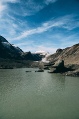 Wall Mural - Berge Gletschersee