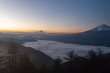 © rai - 夜明けの富士山　山梨県新道峠