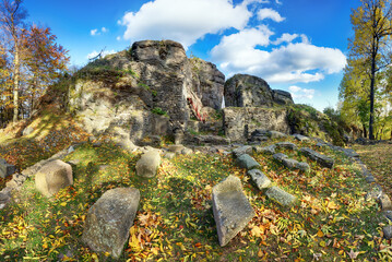Wall Mural - Ruin of castle Sitno at autumn time near Banska Stiavnica, Slovakia