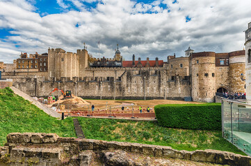 Canvas Print - Tower of London, iconic Royal Palace and Fortress, England, UK