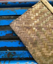Blue Bench With Bamboo Wood Wiper