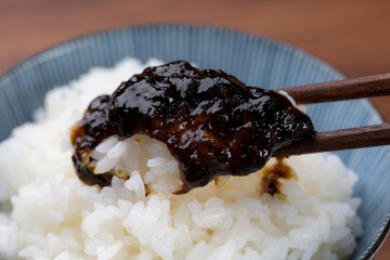 Canvas Print - 白ご飯に海苔の佃煮をのせて食べます