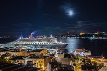 RMS Queen Mary 2 - At Night - Cunard
