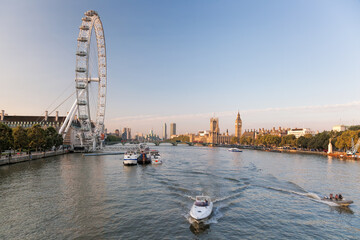 Fototapete - Panorama of London with boat on Thames river against Big Ben, England, UK