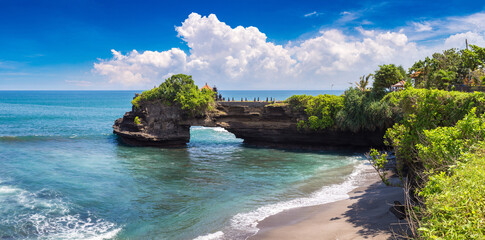 Canvas Print - Pura Batu Bolong Temple on Bali