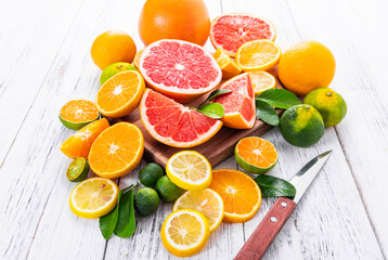 Wall Mural - A pile of citrus fruit slices