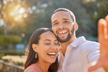 Poster - Couple, funny selfie and happiness while outdoor in summer on vacation for love, care and memory or profile picture for social media. Portrait of a happy man and woman in nature for a romantic date