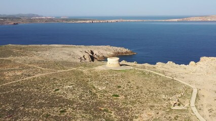 Canvas Print - survol du village de Fornells au nord de l'île de Minorque dans l'archipel des Baléares Espagne