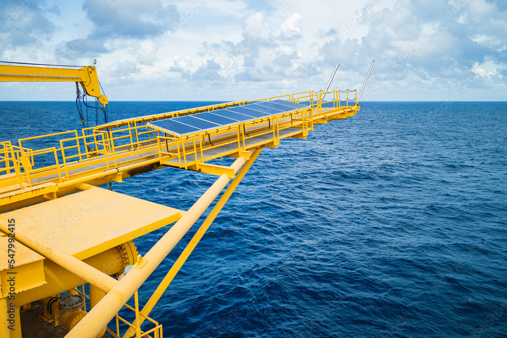 Oil and gas production rig platform flare sea tip facilities for ...