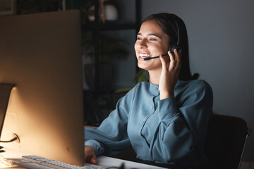 Aufkleber - Happy call center , CRM or customer service woman for success consulting, communication or networking customer. Smile, telemarketing or sales advisor for help, support contact us on computer at night