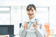 © ponta1414 - 建築着を着たに日本人女性