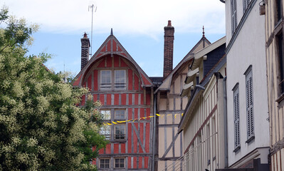 Canvas Print - Fachwerkhaeuser in Troyes