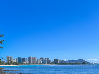 Wall Mural - [Hawaii] Beautiful blue sky and beach with Diamond Head