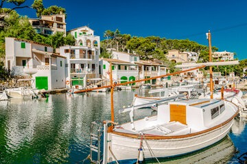 Caló d’En Busques - Port of Cala Figuera with traditional boats and Fishermen houses - 4505