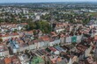 Braunau am Inn - die Innenstadt mit Rathaus und Stadtplatz aus der Luft