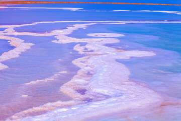 Fototapete - The texture of the salty shore of the Dead Sea. Nature background. gradient color