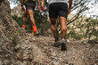 © Roque Sánchez - Trail de montaña piernas y gemelos llenos de barro