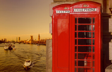 Fototapete - London symbols with BIG BEN and red Phone Booths in England, UK