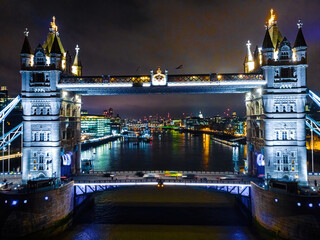 Poster - Aerial view of Tower bridge in the night during Christmas time