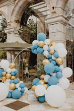 Arche Composée De Ballons Gonflés Pour L'occasion Spéciale