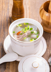 Health food radish ribs soup